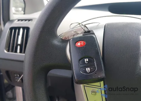 2012 Toyota Prius Three z USA, uszkodzony, nr VIN JTDKN3DU0C5508419